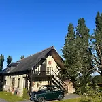 Le Domaine De Blanvatel 4*