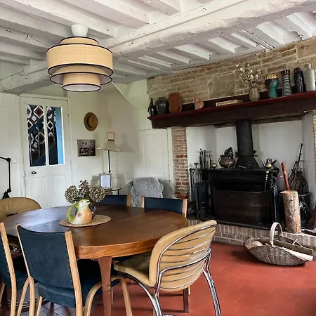 Le Domaine De Blanvatel بيت ضيافة 4*