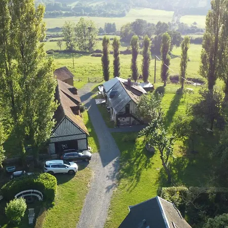 Le Domaine De Blanvatel Guest house