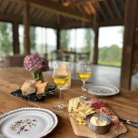 게스트하우스 Le Domaine De Blanvatel 4*
