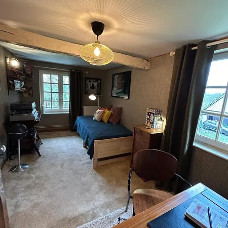 게스트하우스 Le Domaine De Blanvatel 4*