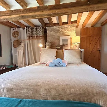 게스트하우스 Le Domaine De Blanvatel Sainte-Marguerite-de-Viette