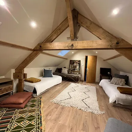 بيت ضيافة Le Domaine De Blanvatel 4*