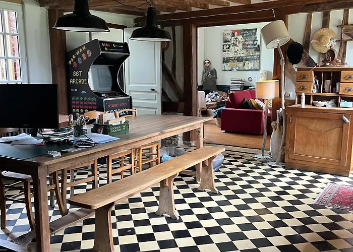 Le Domaine De Blanvatel Maison d'hôtes 4*