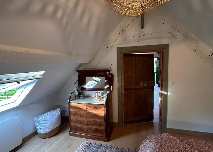 Le Domaine De Blanvatel 4*