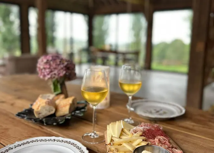 Maison d'hôtes Le Domaine De Blanvatel 4*