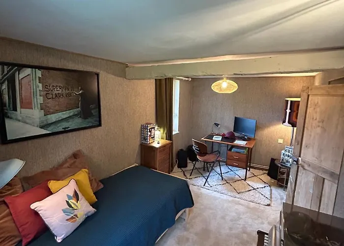 Le Domaine De Blanvatel 4*