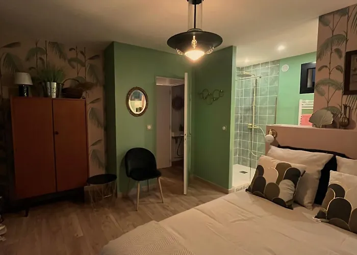 Maison d'hôtes Le Domaine De Blanvatel 4*