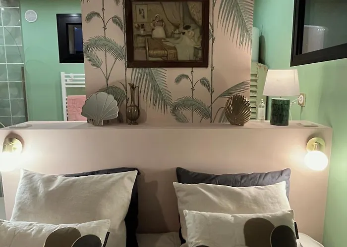 Maison d'hôtes Le Domaine De Blanvatel 4*