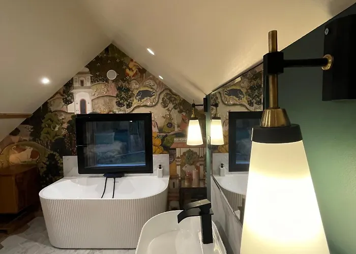 Le Domaine De Blanvatel